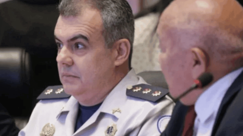 Alexandre de Moraes mantém prisão de ex-comandante da PM do DF