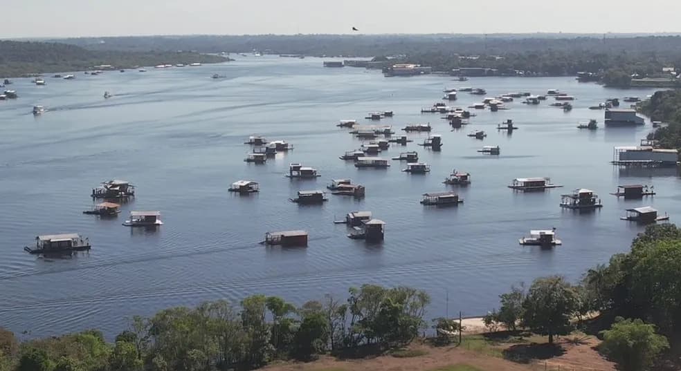 Justiça manda MPAM se manifestar sobre a não-retirada de flutuantes do Tarumã