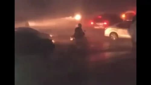 Motociclista arrastado, alagamento e mais: Vídeos dos estragos que o Ciclone causou no RS