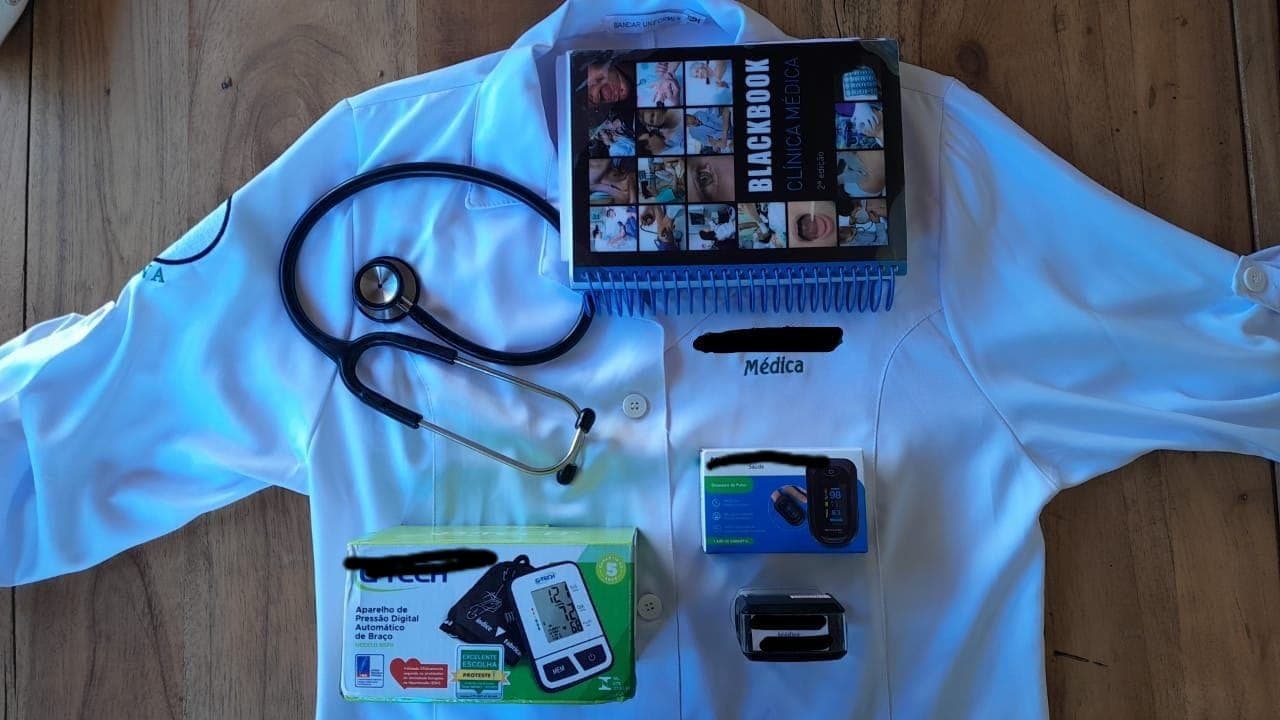 Operação da PF desarticula esquema de venda de diplomas falsos de medicina