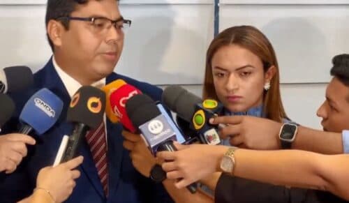 CASO DÉBORA: Esposa de Gil chora em entrevista e diz que não sabia de nada