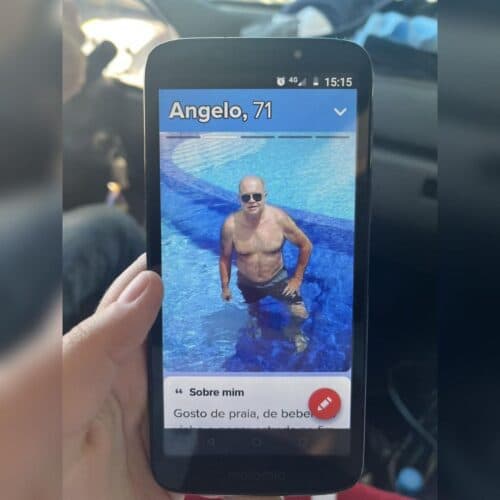 Jovem viraliza na web ao mostrar perfil do avô no Tinder