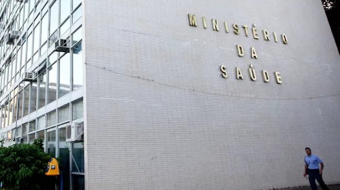 Lula trava orçamento da Saúde e Educação; veja contingenciamento de cada ministério