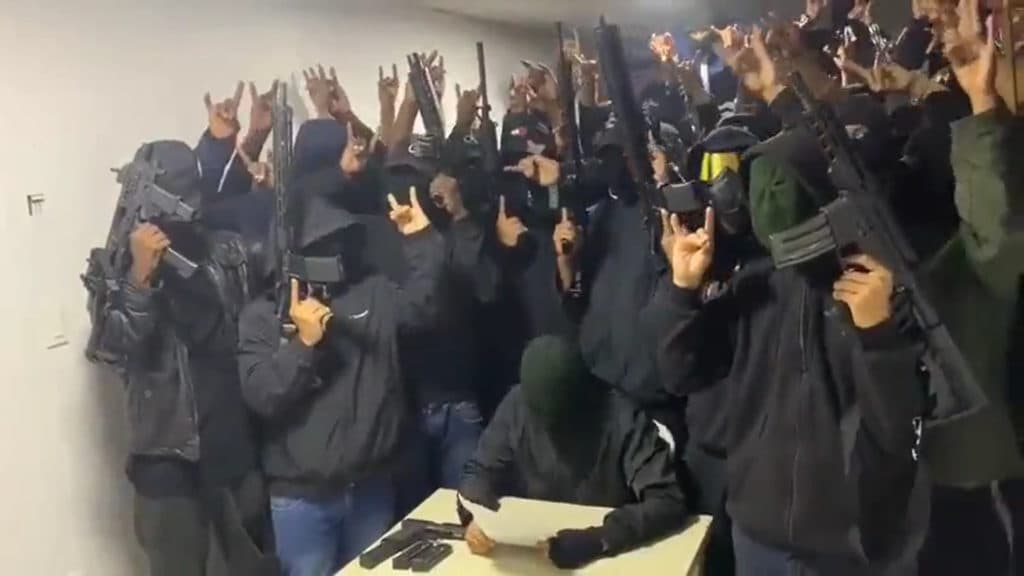 Facção criminosa assume autoria de morte de candidato à presidência do Equador