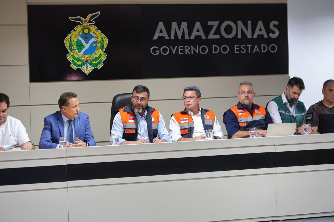 Wilson Lima decreta Emergência Ambiental no Amazonas