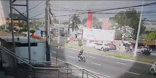 VÍDEO: Momento exato em que carro entra na contramão e causa acidente, em Manaus