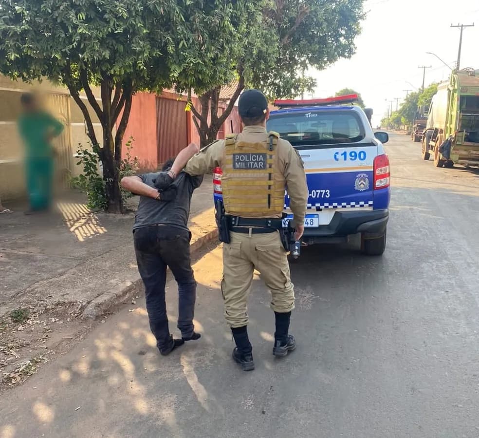 Suspeito de tentar roubar casa é preso em Colinas do Tocantins após ser detido por garis