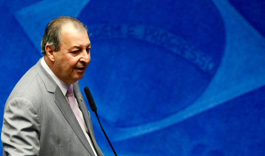 “Na UEA, 100% dos recursos são do próprio Estado”, diz Omar ao criticar decisão do STF sobre cotas