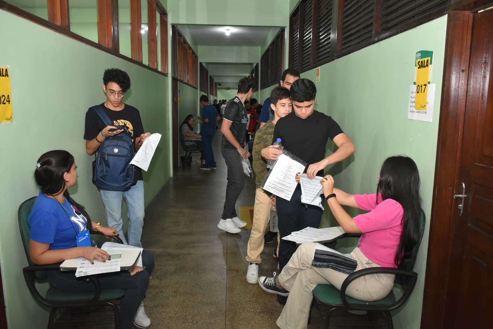 Provas do SIS da UEA ocorrem tranquilamente no AM: 2.700 abstenções são registradas