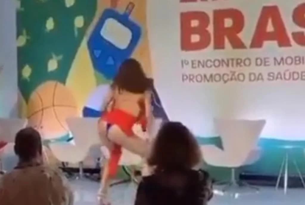 VÍDEO: Dança erótica em evento do Ministério da Saúde causa polêmica