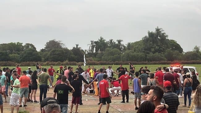 Paraquedista perde controle, mata uma pessoa e deixa outras duas feridas