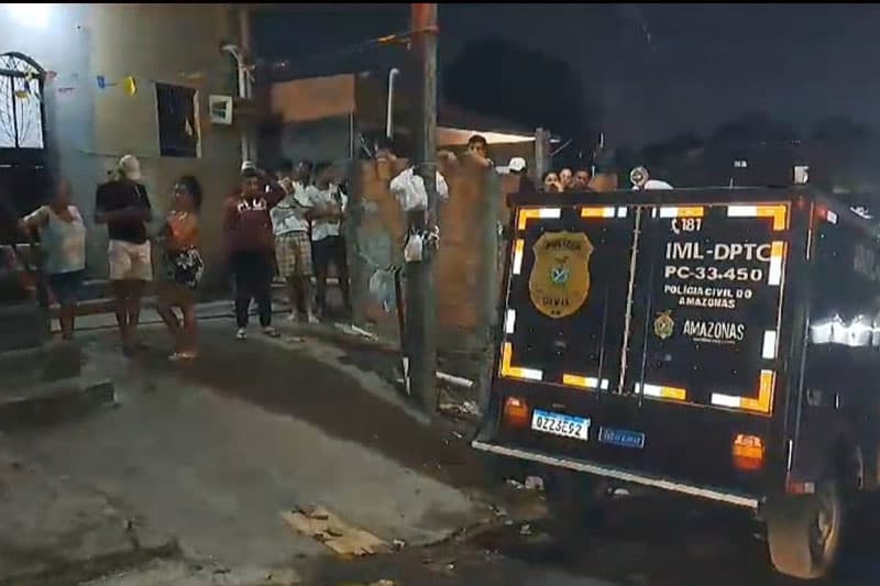 Homem é encontrado morto com corte no pescoço na zona Leste de Manaus