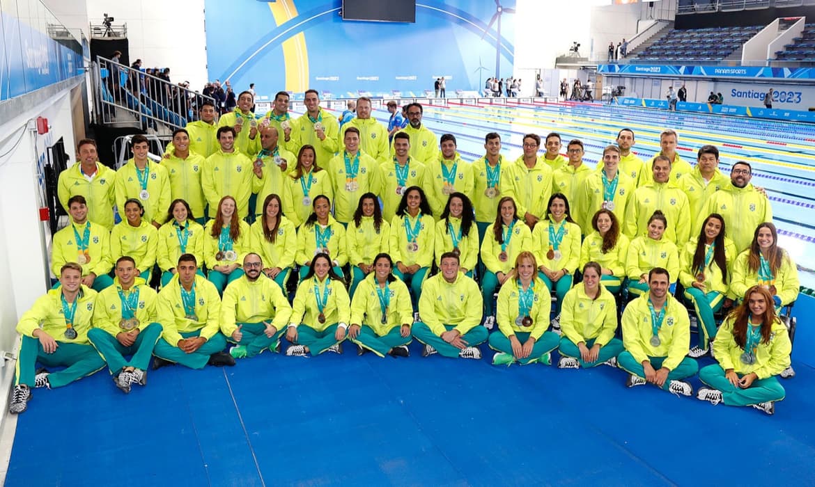 Equipe de natação encerra participação no Pan com 25 medalhas
