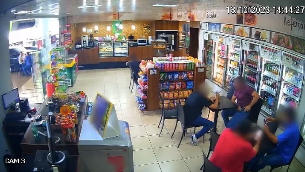 Corretor de imóveis é preso suspeito de matar homem em posto de combustíveis, em Palmas