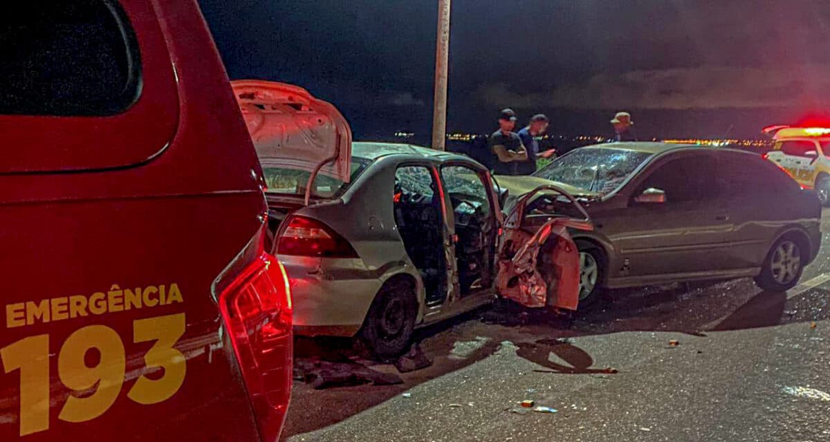 Colisão entre carros em ponte de Palmas deixa três feridos