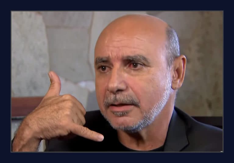 “Eu sei de tudo”, diz Queiroz em áudios sobre a família Bolsonaro