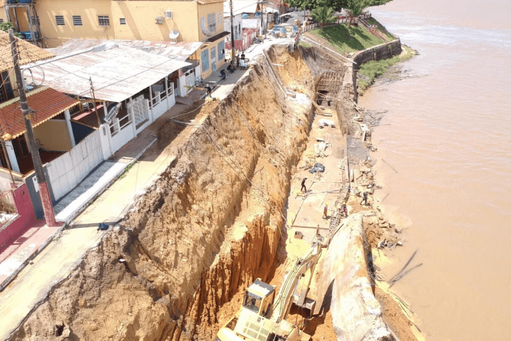Justiça determina construção de muro na orla de Parintins