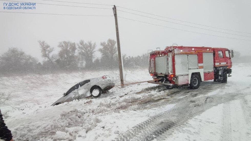 VÍDEO: “Tempestade do século” causa morte e feridos na Ucrânia