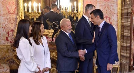 Lula conversa com premiê da Espanha sobre acordo entre Mercosul e União Europeia