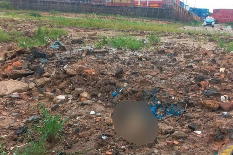 Corpo é achado em decomposição e sem cabeça em porto privado de Manaus