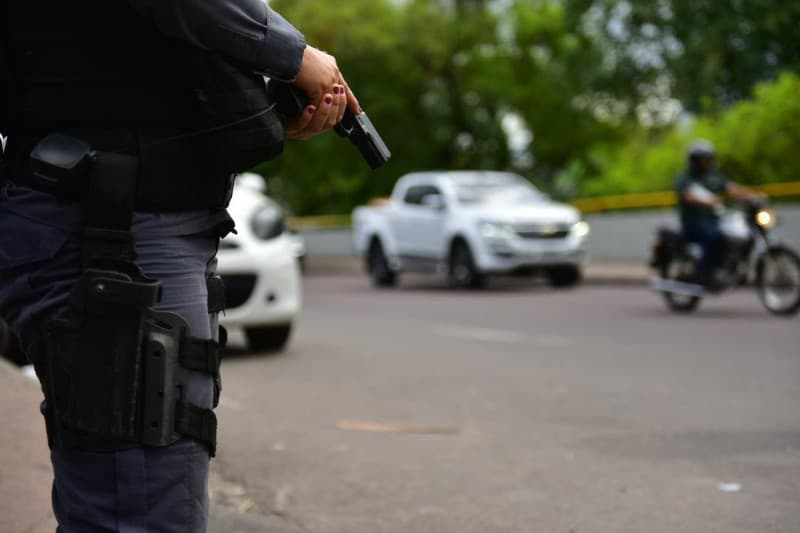 Operação policial resulta em prisões e apreensões no Amazonas