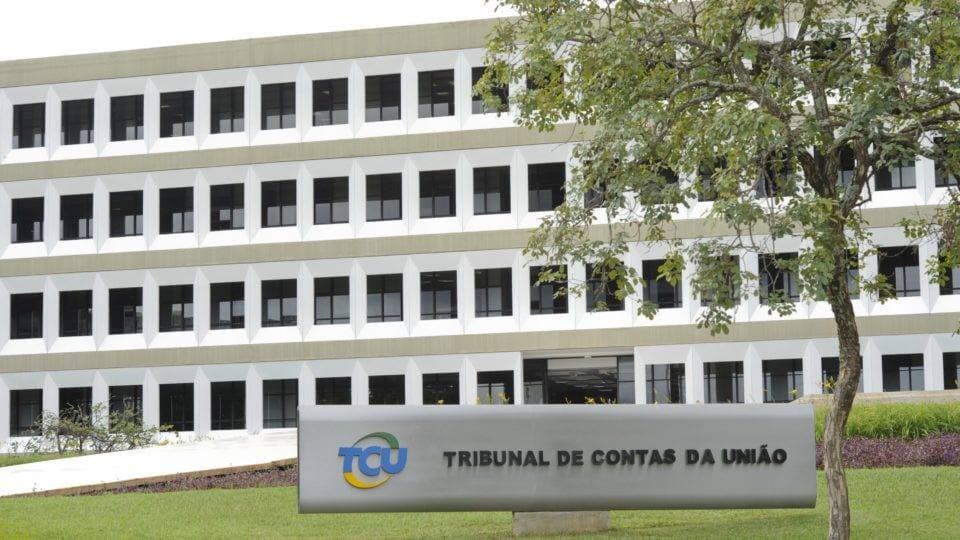 MP do TCU quer investigação sobre reuniões da “dama do tráfico” com o Ministério da Justiça