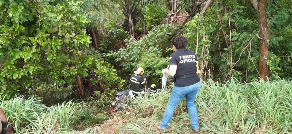 Acidente em rodovia do Tocantins deixa um passageiro morto e outro gravemente ferido