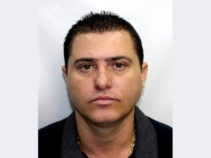 Conheça Zinho, maior miliciano do RJ, que se entregou na véspera de Natal