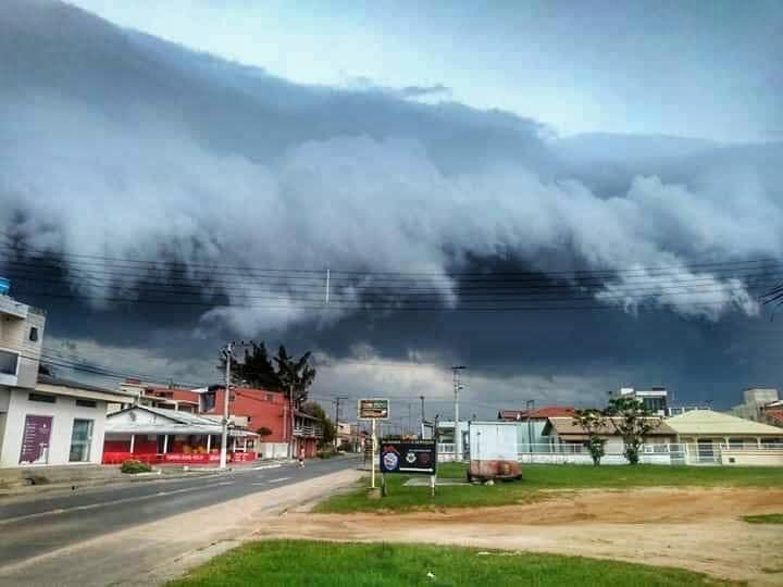 Ventos fortes e granizo devem atingir o Sul do país