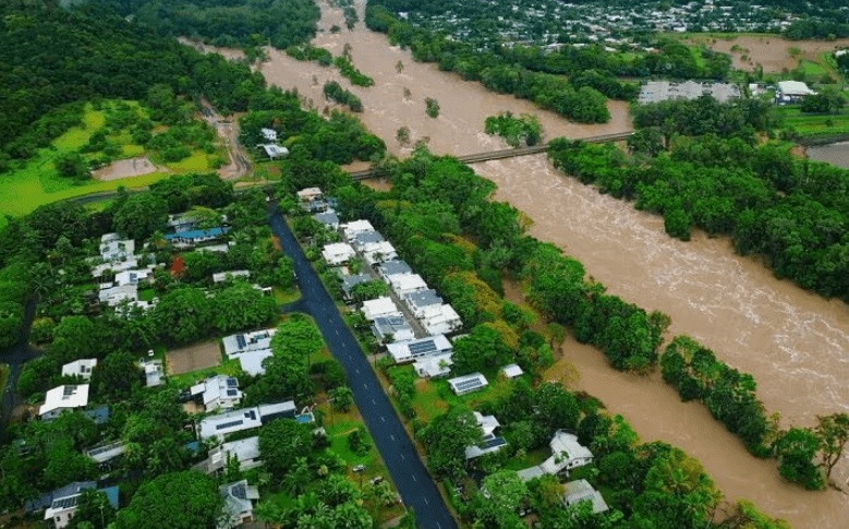 VÍDEO: Tempestade na Austrália inunda cidades; cerca de 300 moradores foram resgatados