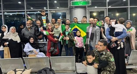 Avião com repatriados deve chegar neste sábado em Brasília