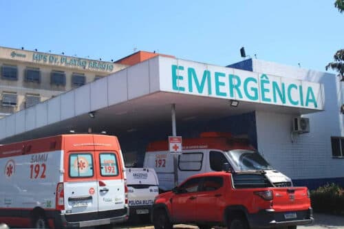 Adolescente leva tiro no rosto enquanto cortava o cabelo em barbearia de Manaus