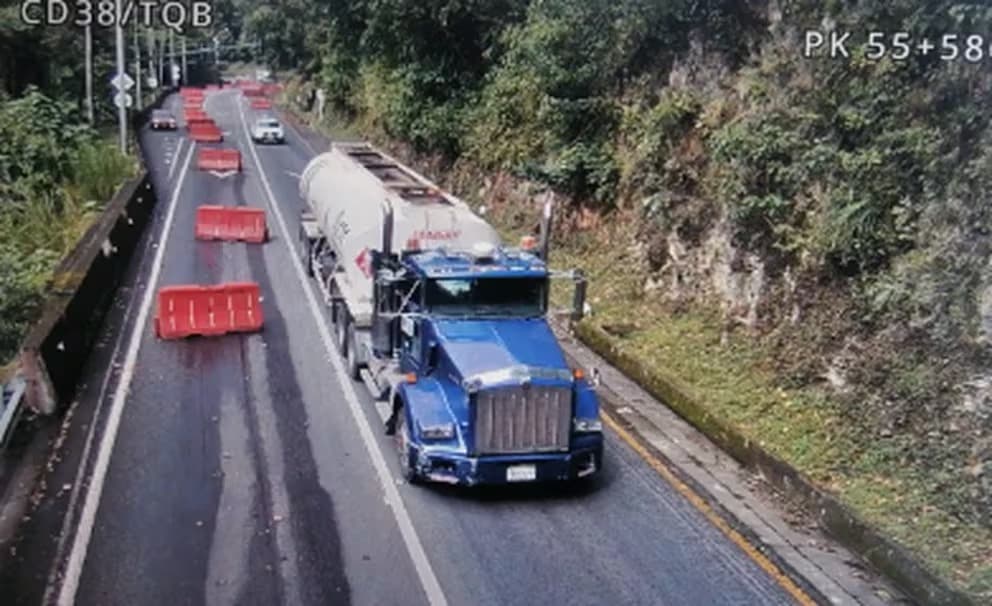 VÍDEO: Caminhão-tanque explode em túnel da Colômbia