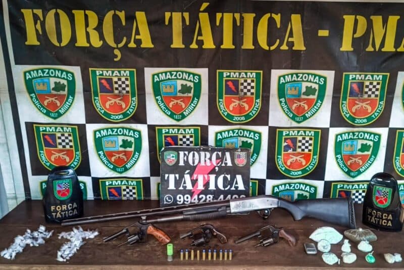 Em Rio Preto da Eva, trio é preso por porte de arma de fogo e tráfico de drogas