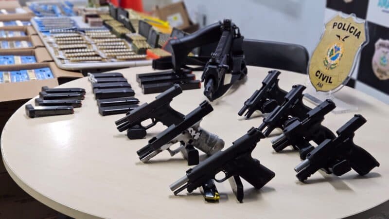 “Senhor das Armas” é preso com arsenal bélico em Manaus