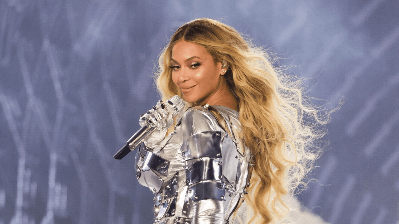 “Renaissance” coloca Beyoncé no topo das bilheterias dos EUA em estreia