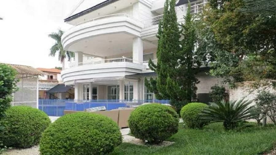 Mansão de Cafu é leiloada por R$ 25 milhões para quitar dívidas