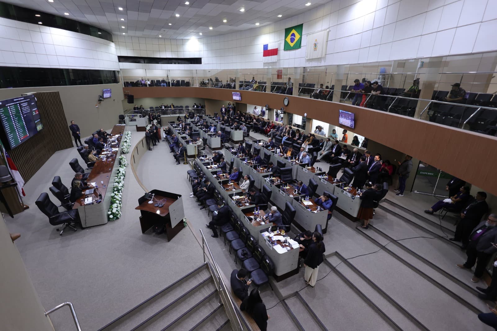 Sessão desta segunda (18) da CMM é suspensa em razão do falecimento da mãe de vereador