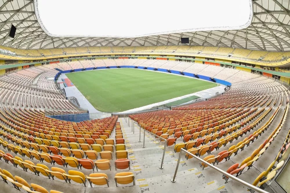 Futebol amazonense no feriado: Arena recebe Manaus x São Raimundo; veja outros jogos