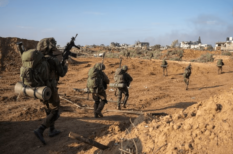 Israel avança para o sul de Gaza, em direção ao maior hospital em funcionamento