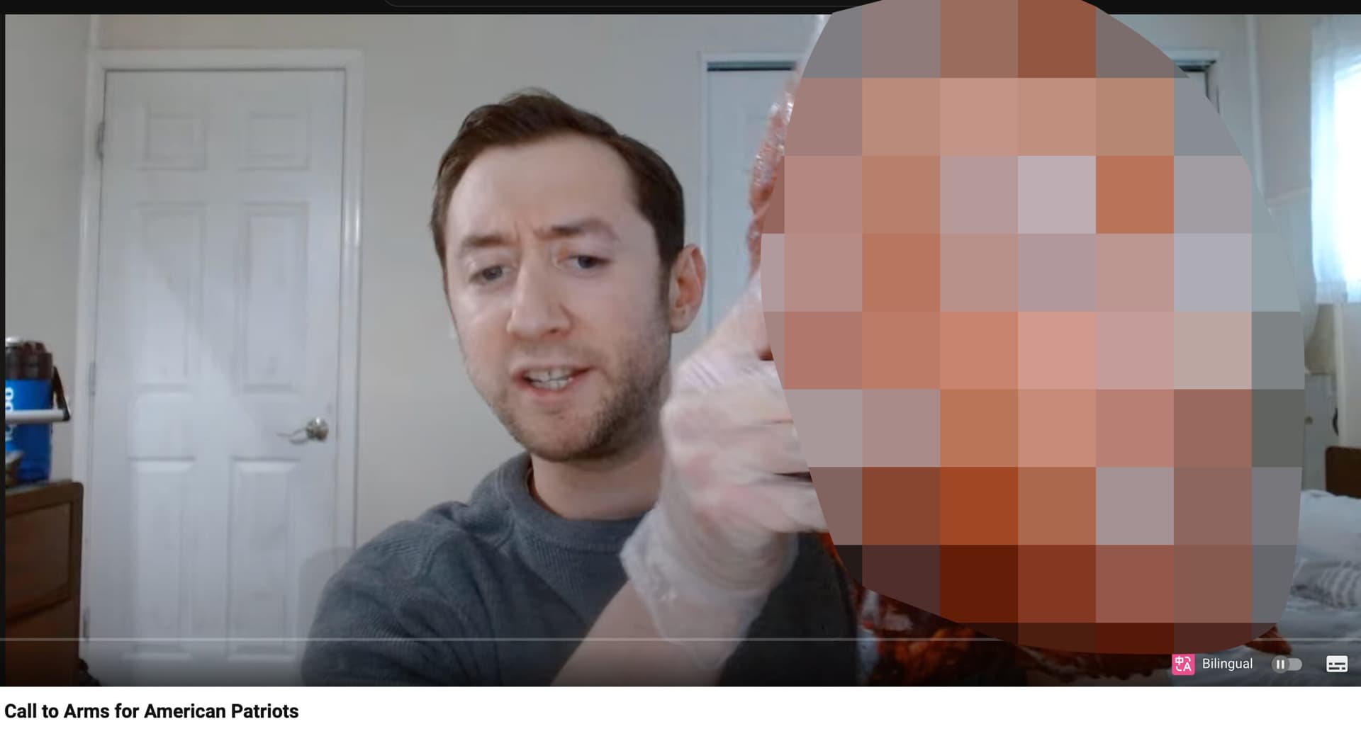 Homem é preso nos EUA por mostrar cabeça decapitada de seu pai na internet