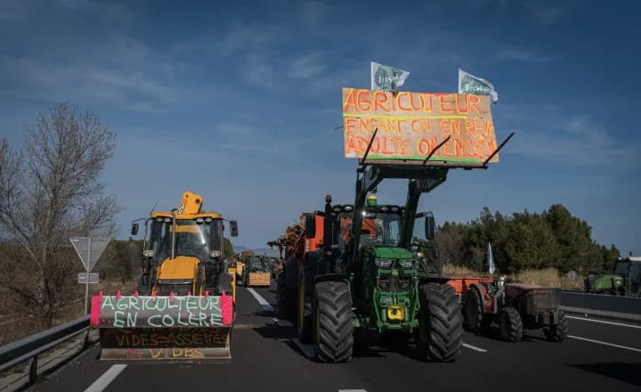 VÍDEO: Ministro da França anuncia novas medidas após pressão dos agricultores