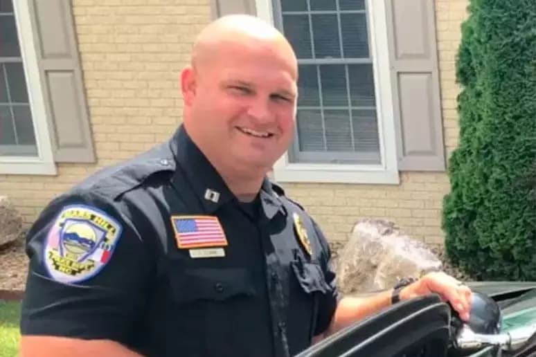 Chefe de polícia é demitido após pedir “nudes” de esposa de colega