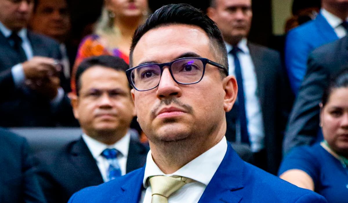 Rodrigo Guedes pede a instalação de CPI do Fundeb na CMM