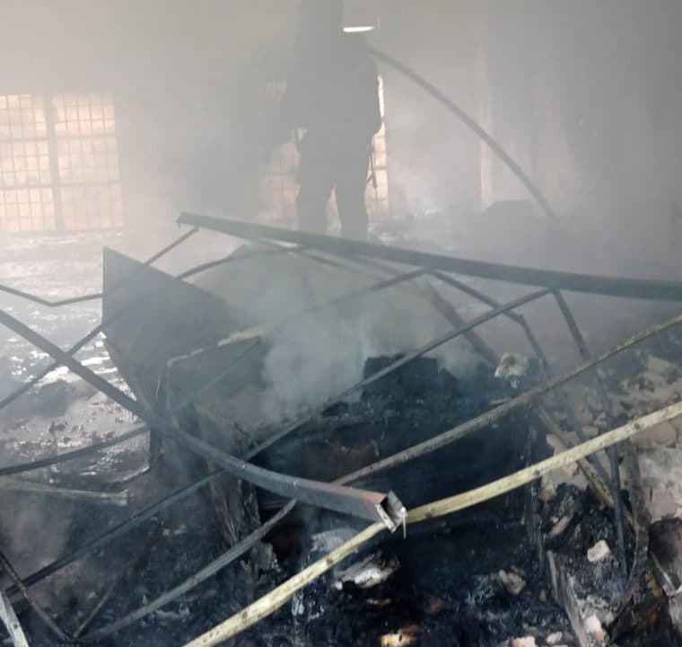 Incêndio em auditório de Palmas pode ter sido provocado por carregador de celular