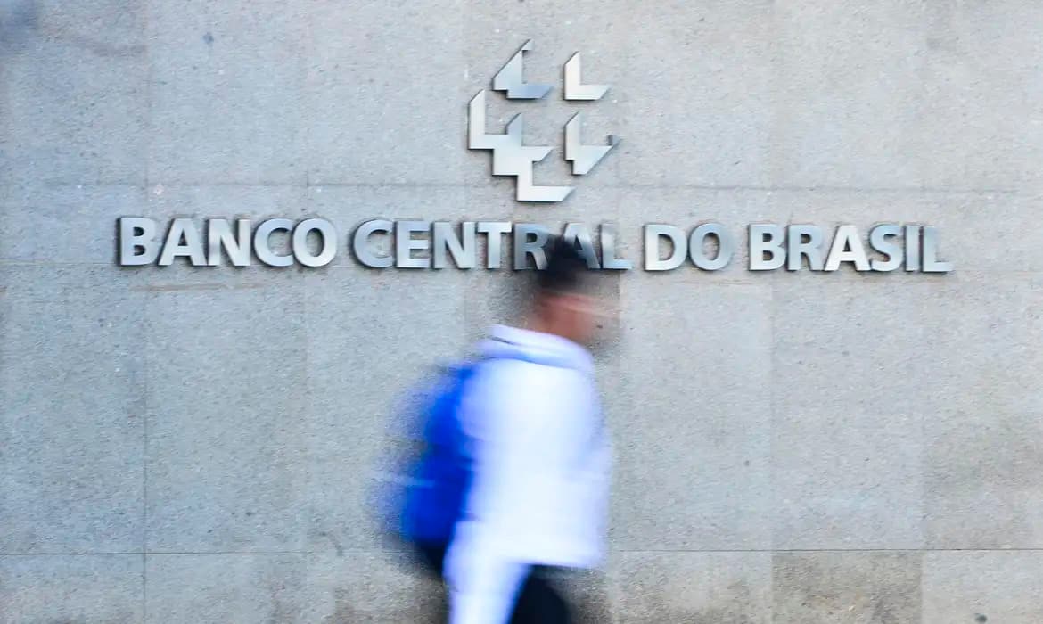 Servidores do Banco Central fazem greve de 24 horas nesta quinta, 11