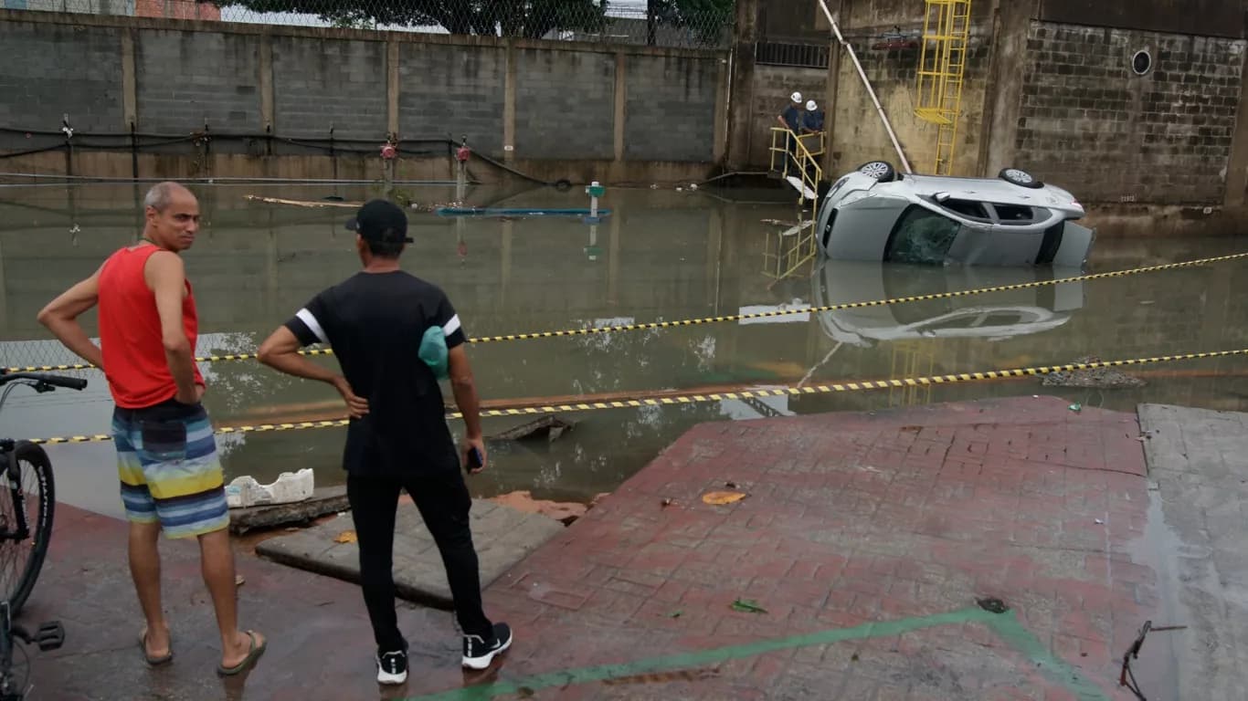 Chuva leva Prefeitura do Rio de Janeiro a decretar situação de emergência