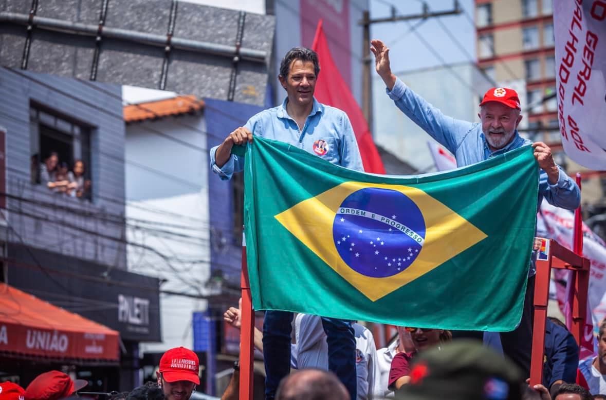 Haddad diz que Lula ainda é o nome do PT para Eleições 2026