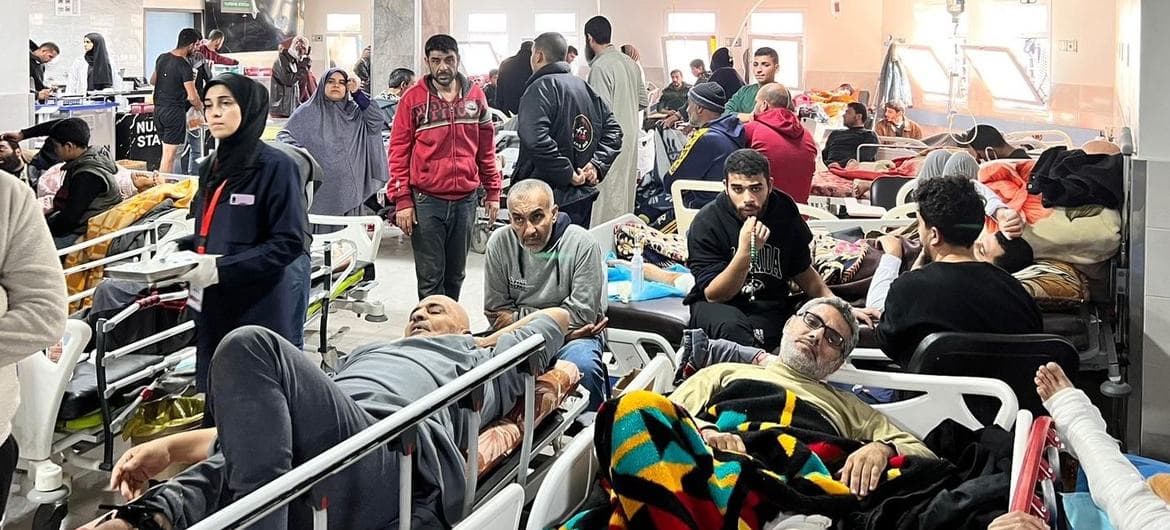 Hospital em Gaza abriga 50 mil pessoas em busca de segurança