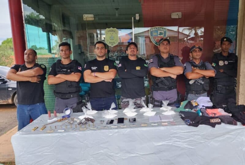 Grupo criminoso é preso com armas, drogas e munições em Pauini